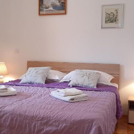 Apartments Villa Beba Komiža Extérieur photo