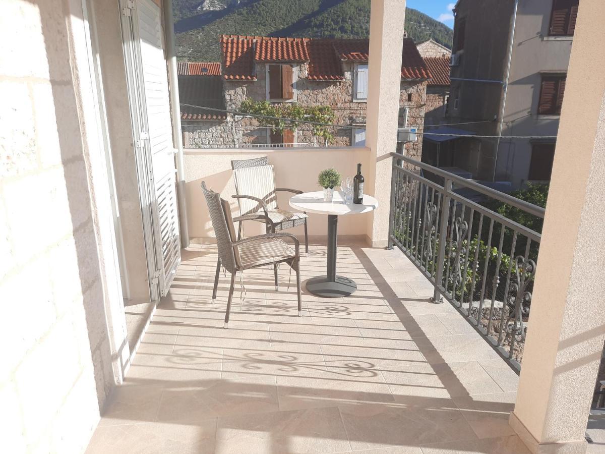 Apartments Villa Beba Komiža Extérieur photo