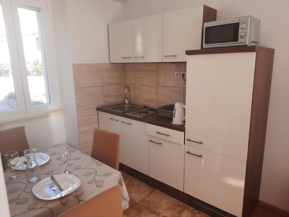 Apartments Villa Beba Komiža Extérieur photo