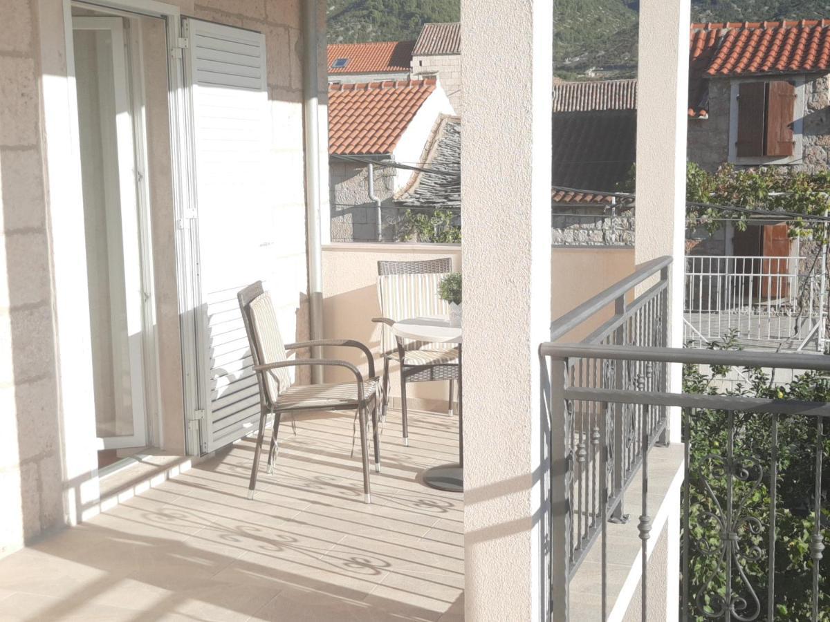 Apartments Villa Beba Komiža Extérieur photo