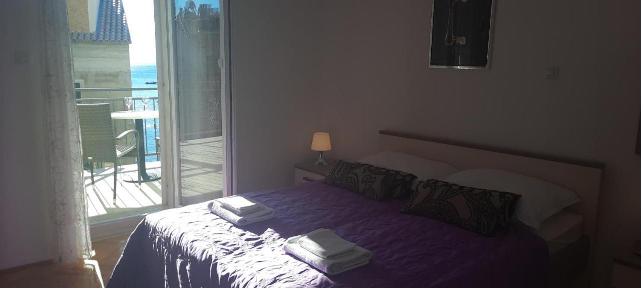 Apartments Villa Beba Komiža Extérieur photo