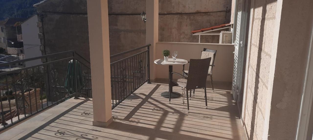 Apartments Villa Beba Komiža Extérieur photo