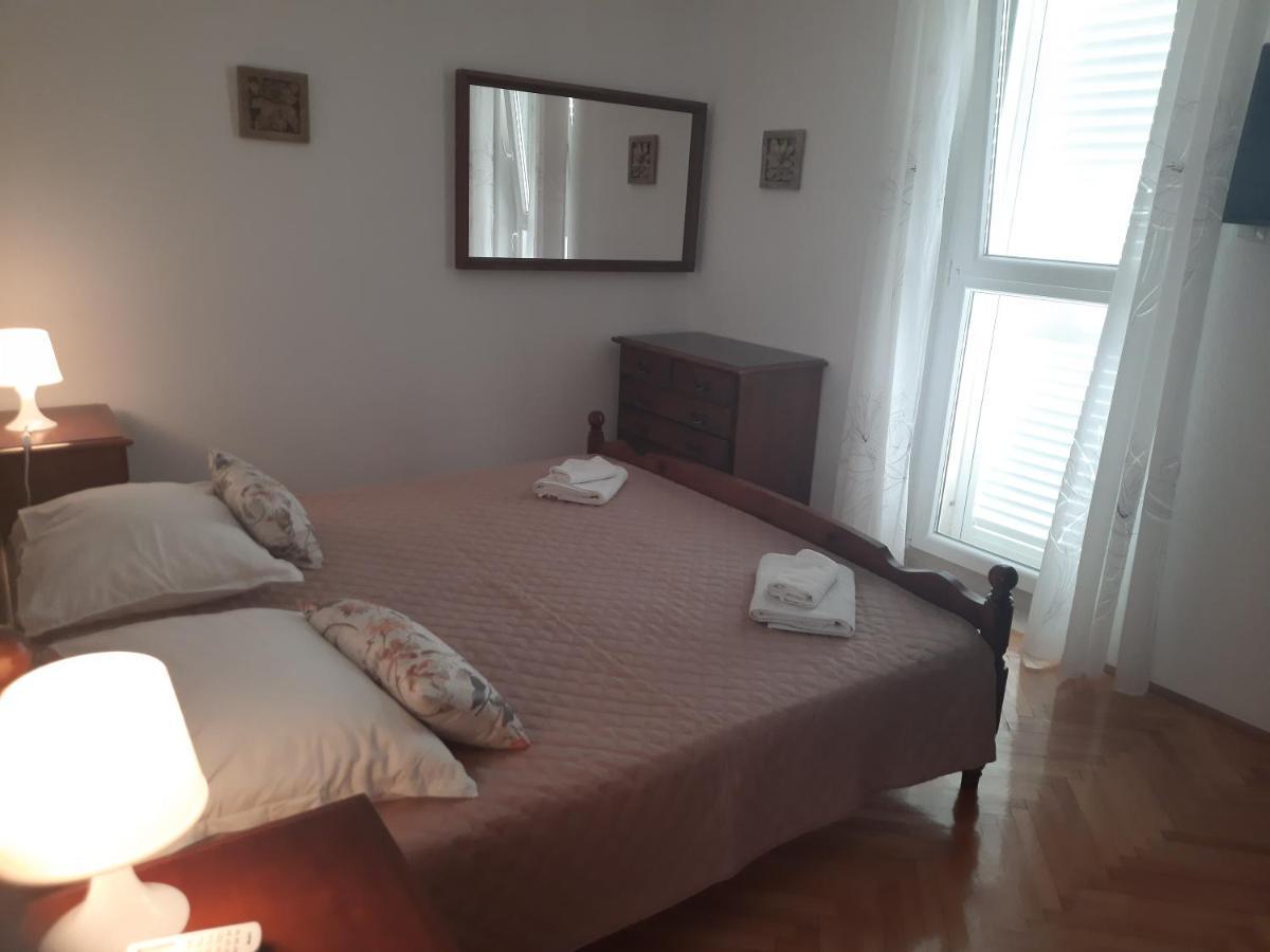 Apartments Villa Beba Komiža Extérieur photo